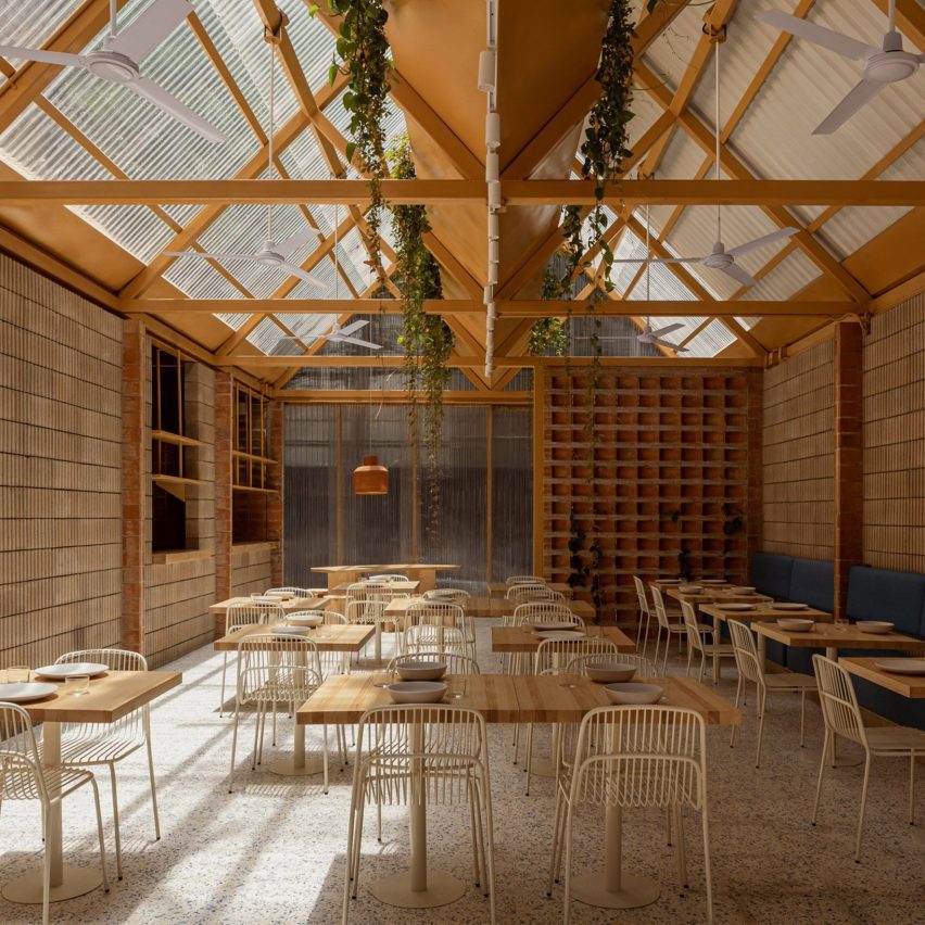 OPA Restaurant Mexico