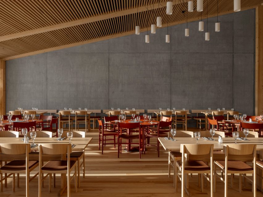 Dining space interior of Kursgården Kämpasten