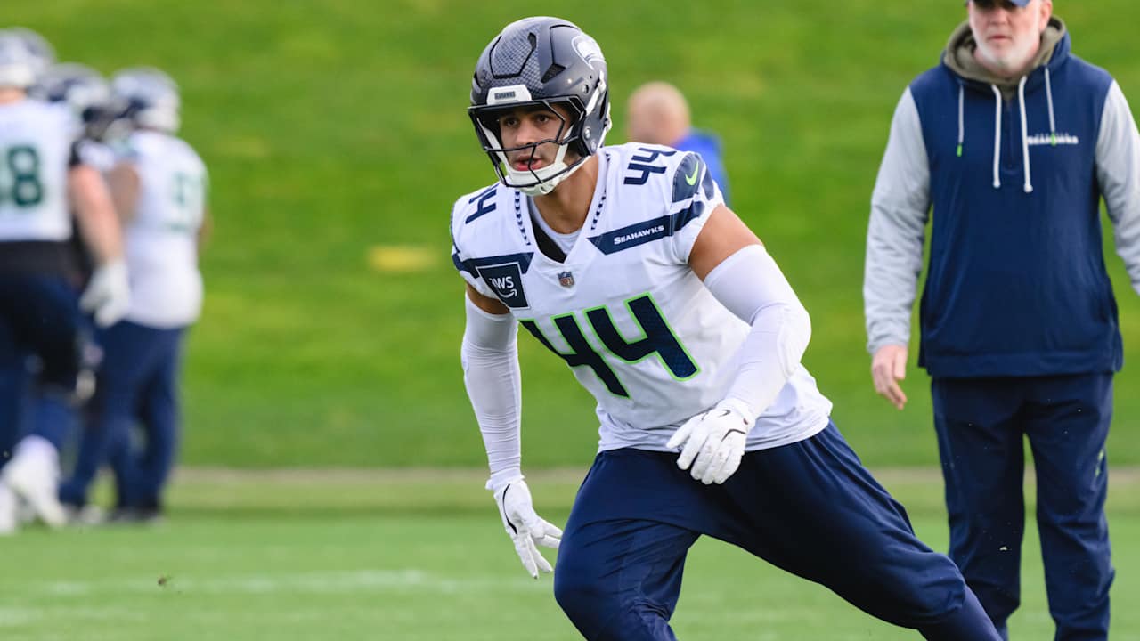 Seahawks Activate LB Chazz Surratt From Injured Reserve Ahead Of Super Bowl LX