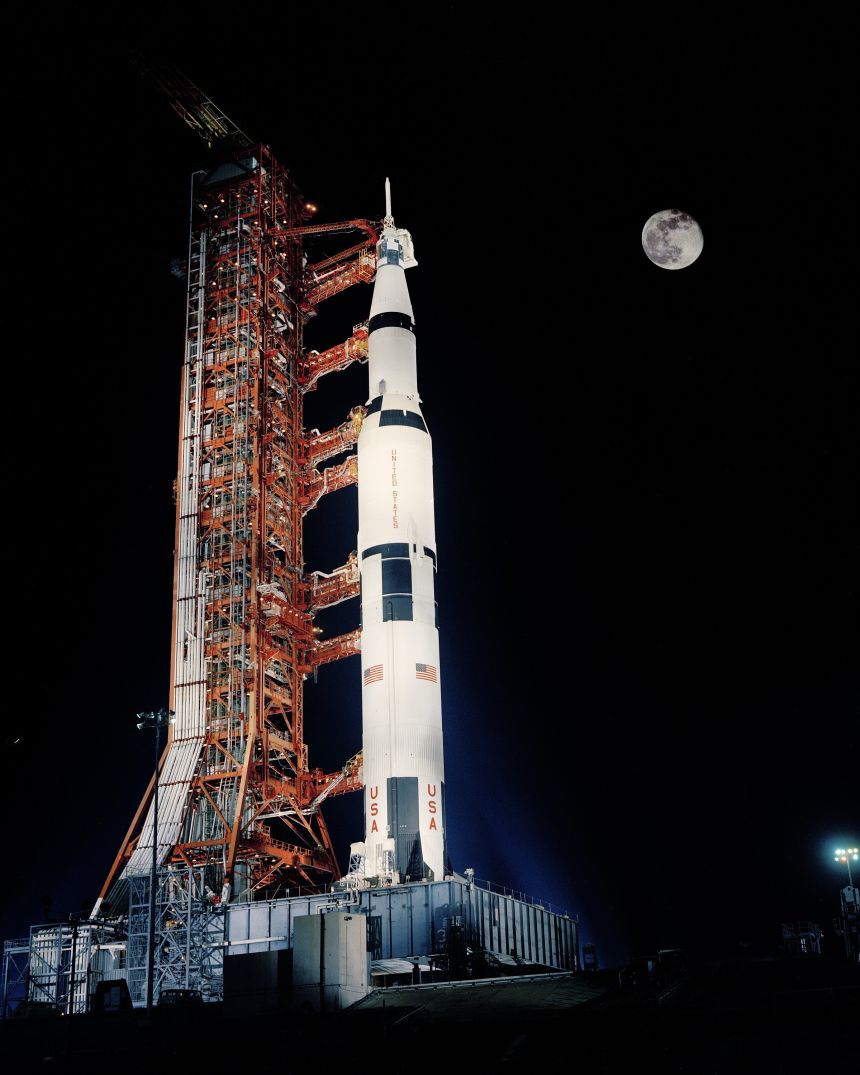 Apollo 17 on the launchpad. Inside the spacecraft were Gene Cernan, Ronald Evans and Harrison 