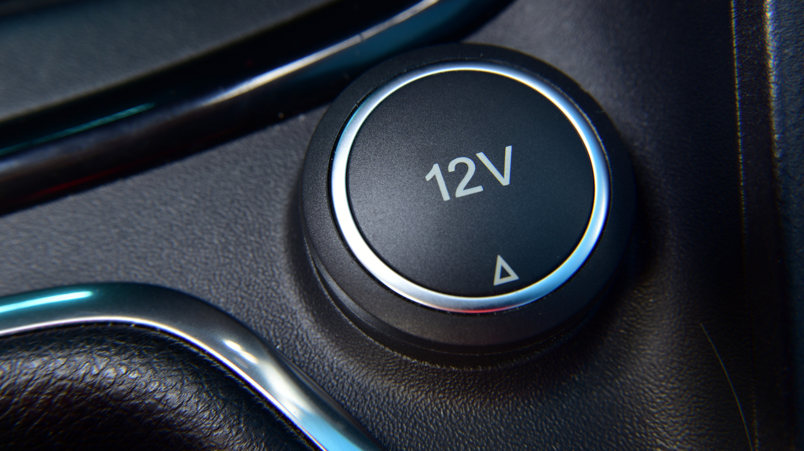 4 Gadgets That Can Upgrade Your Old Car's Power Outlet