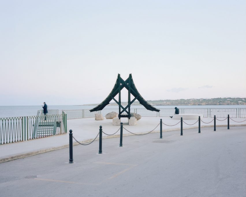 Pavilion with black roof in Italy