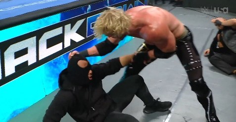 Logan Paul qualifies for Elimination Chamber after mystery masked man is revealed