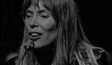 3 Songs You Probably Didn’t Know Were About Joni Mitchell