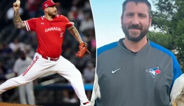 Phillippe Aumont comes out of MLB retirement to sign with Blue Jays