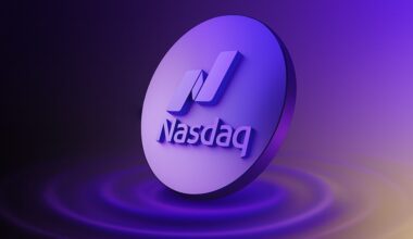 The potential US-Iran war is a major risk for the Nasdaq; weekend risk to cap gains