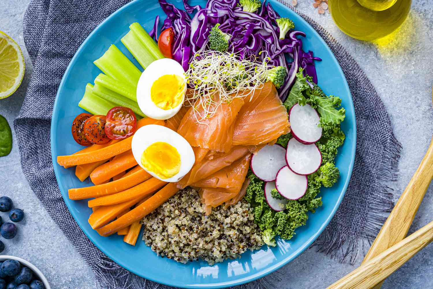 I Asked 5 Nutritionists What They Eat for Lunch—They All Had One Thing in Common