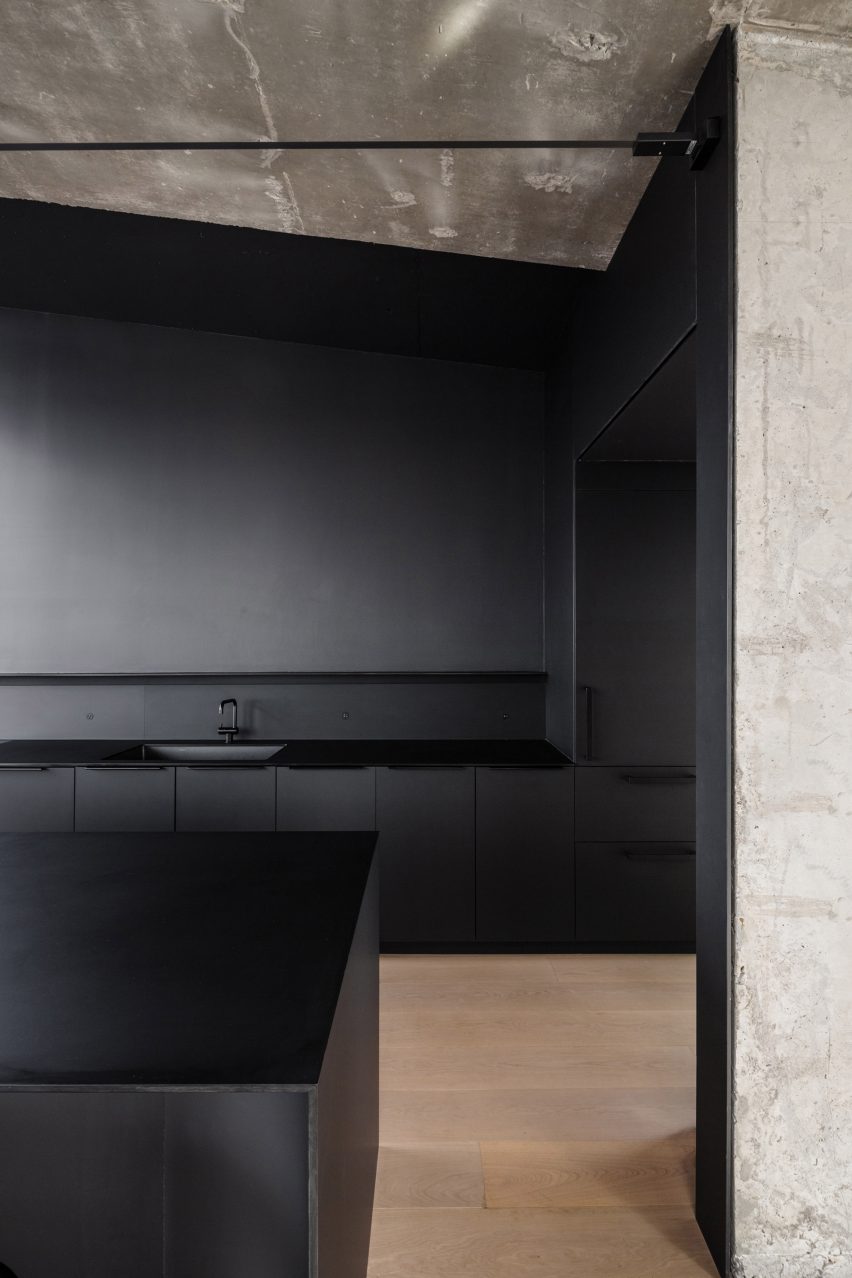 Minimalist detailing contrasts the textures of exposed concrete