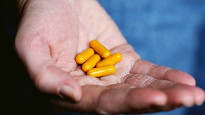 Many turmeric supplements contain very low amounts of curcumin, the active ingredient that fights inflammation, shares Dr Burhenne. (Unsplash )