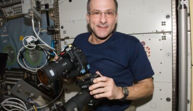 Reddit Mod Deleted Breathtaking Photo Taken by NASA Astronaut From Space Because It Was "Blurry"