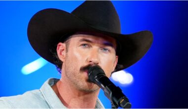 Riley Green Teases New Song, Has Fans Fired Up: WATCH