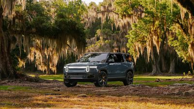rivian r1s v2