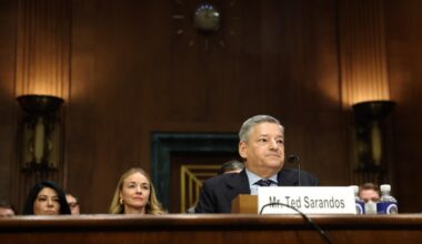 Ted Sarandos Heads To White House To Counter Latest Paramount Move In WB Battle 