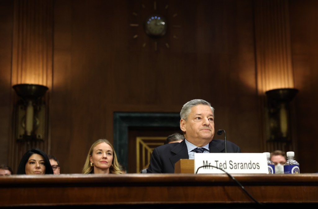 Ted Sarandos Heads To White House To Counter Latest Paramount Move In WB Battle 