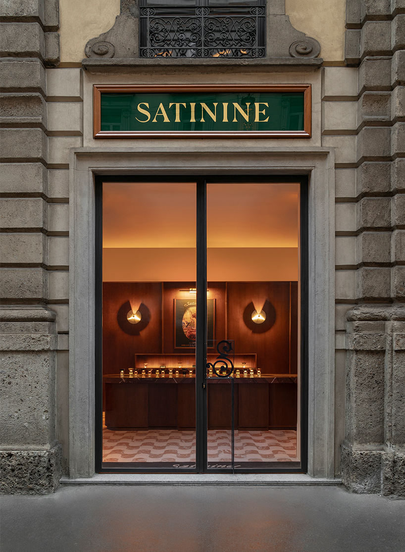 satinine perfume store 1