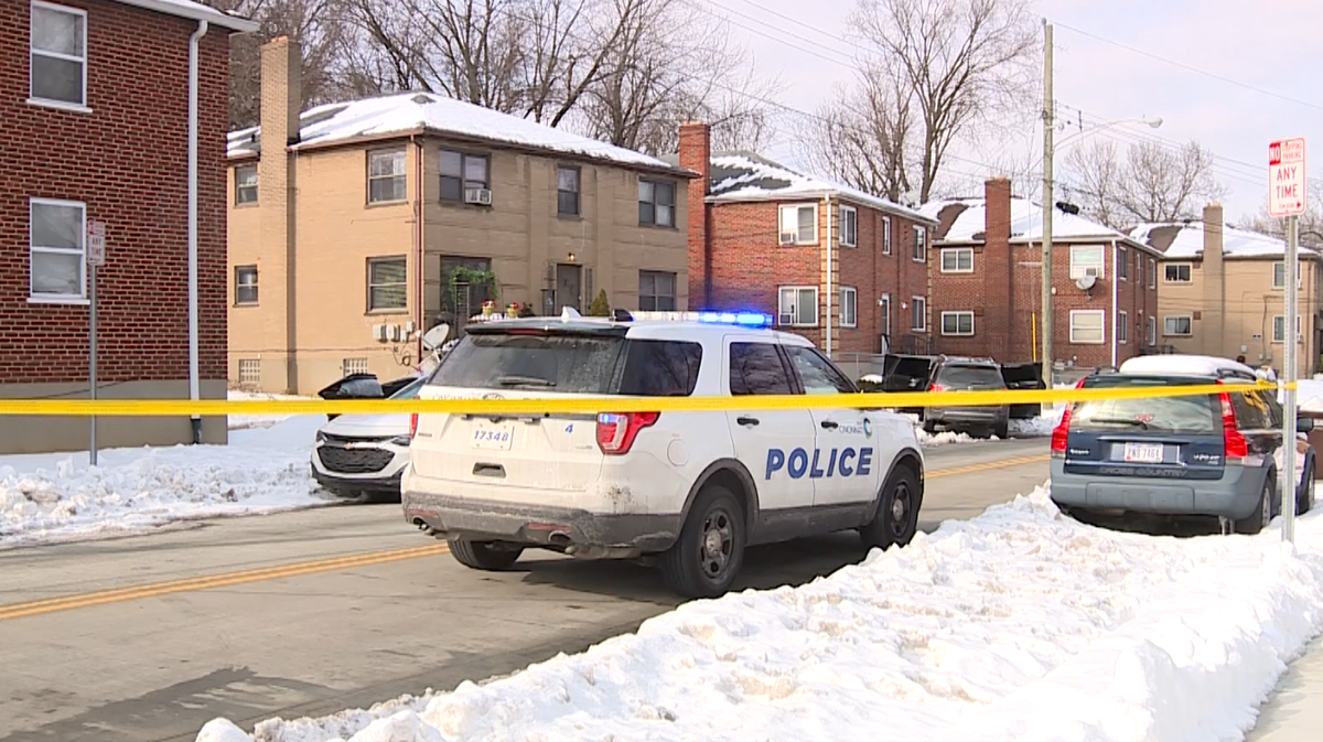 Person found shot after police respond to report of crash in Hartwell