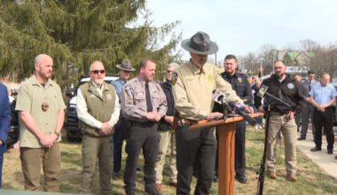 Two deputies & suspect killed in manhunt