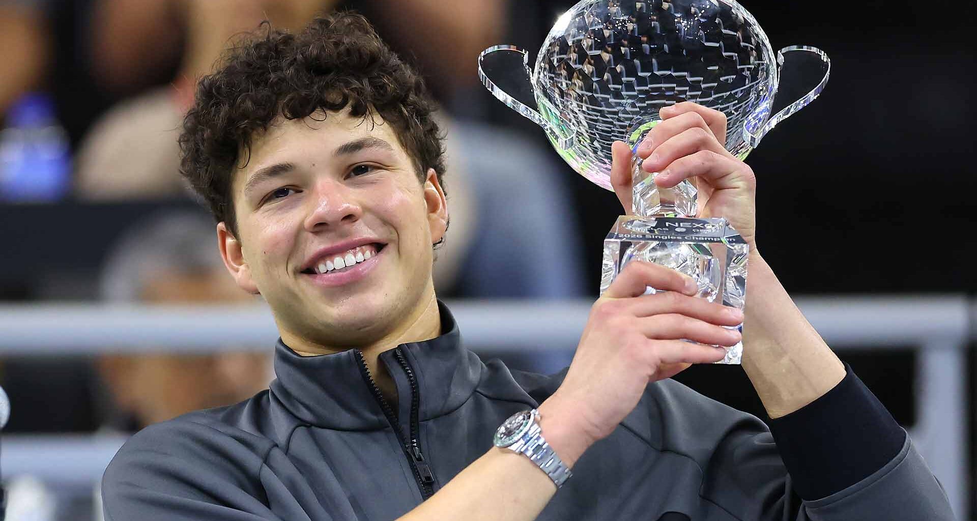 Ben Shelton saves 3 championship points for gripping Dallas final win vs. Taylor Fritz | ATP Tour