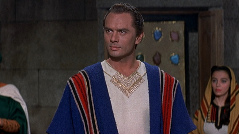 Solomon (Yul Bryner) looking serious in Solomon and Sheba