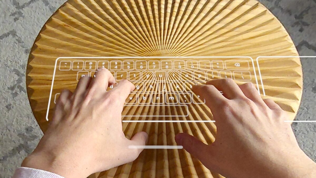 Meta's Quest 3 Has the First VR Keyboard That Doesn't Totally Suck