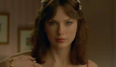 Taylor Swift’s ‘Opalite’ Hits No. 1 on Hot 100