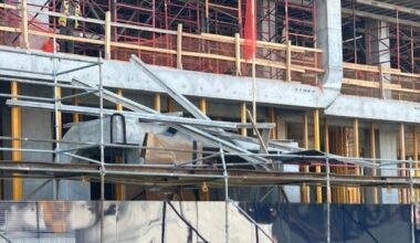 Scaffolding collapse in West Palm Beach injures 4 people