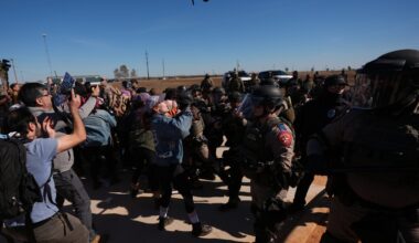 Judge orders 5-year-old and dad released from ICE detention : NPR