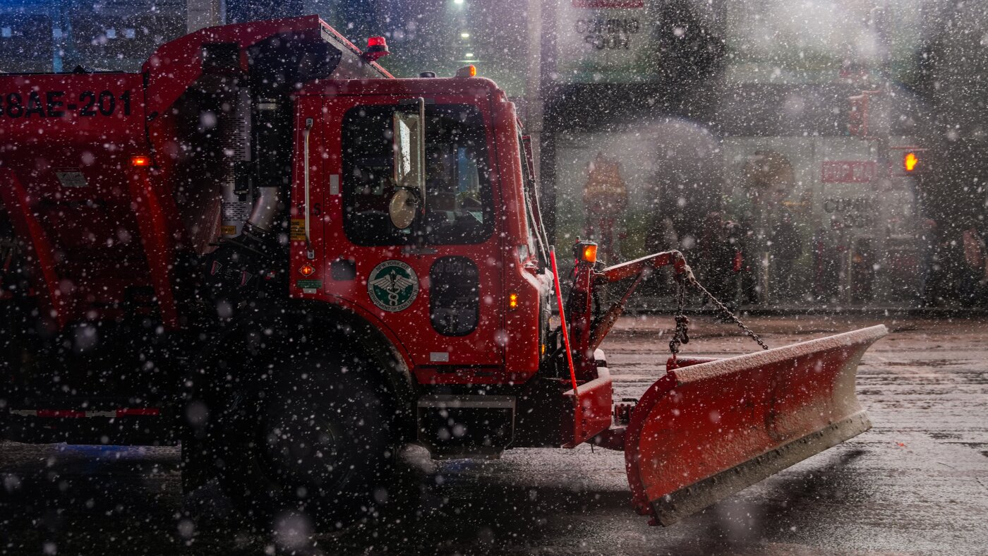 A major winter storm hits the Northeast, with blizzard warnings in effect : NPR
