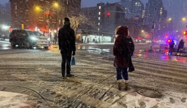 US East Coast braces for heavy snow with blizzard alerts in the region