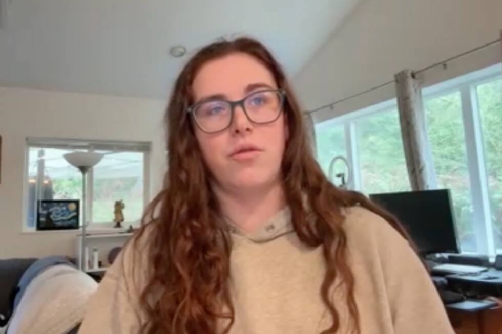 Washington state hotline callers hear AI voice with Spanish accent