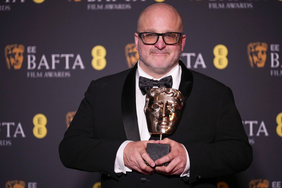 EE BAFTA Film Awards: See the bronze mask trophy winners