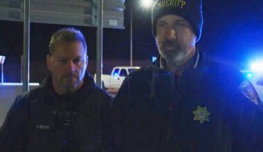 2 Missouri sheriff's deputies fatally shot, 2 others wounded