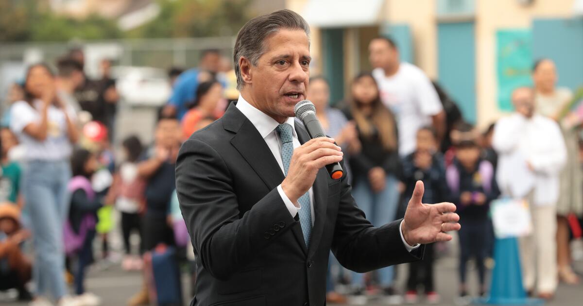 L.A. schools face crisis amid investigation into Carvalho, AI contract