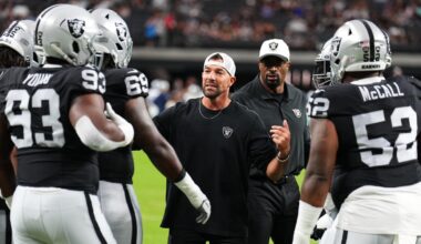 Reports: Raiders promote Rob Leonard to defensive coordinator