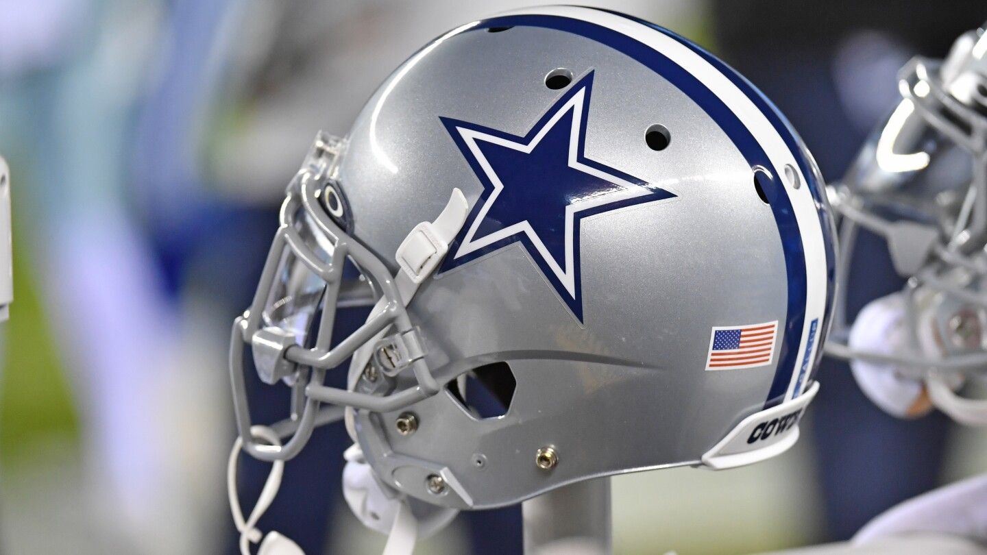 Cowboys will clear plenty of cap room, by kicking the can on big contracts