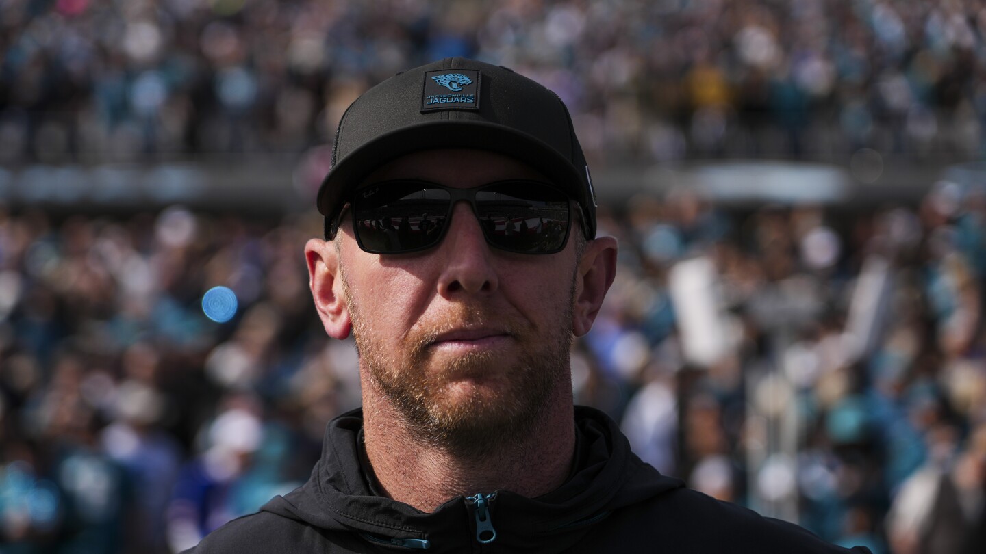 Liam Coen, James Gladstone will skip the Scouting Combine