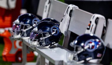 Titans announce Robert Saleh's first coaching staff