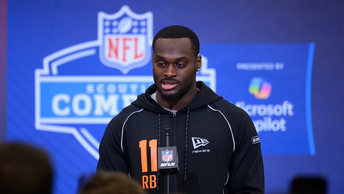 Notre Dame RB Jeremiyah Love will work out at combine