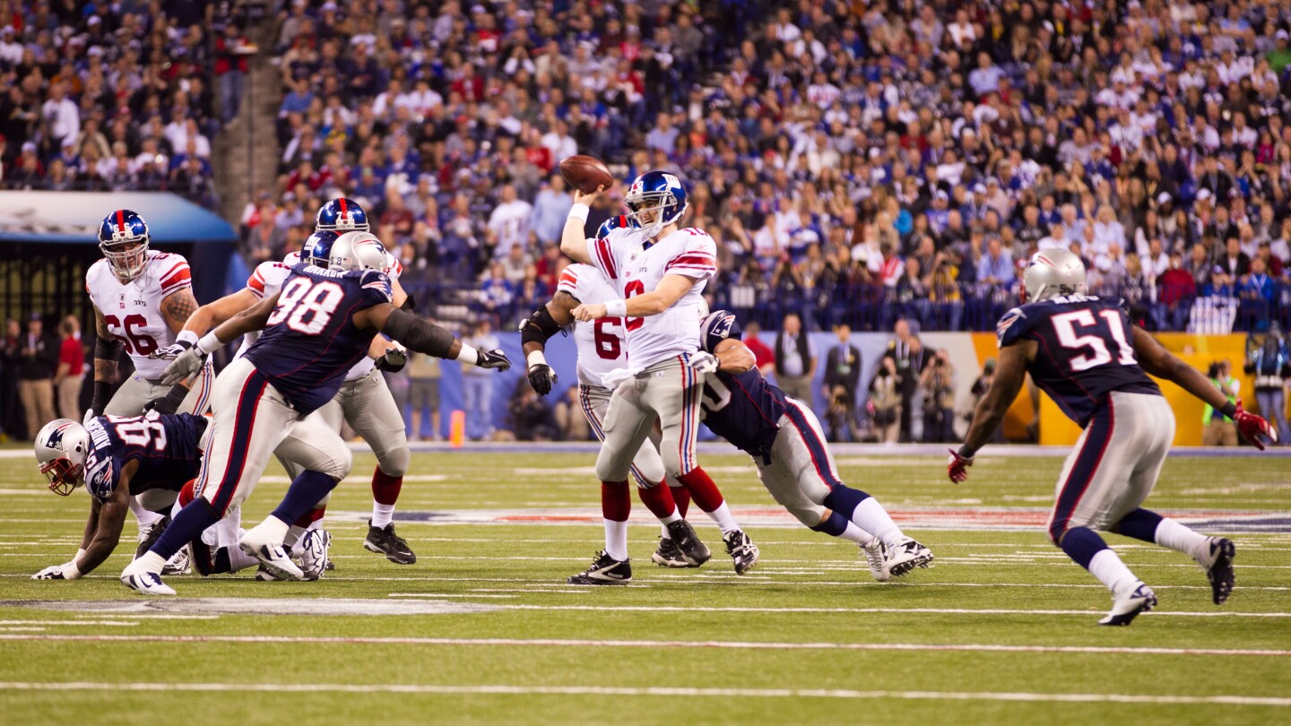 Eli Manning "can't imagine a more deserving coach" for the Hall of Fame than Bill Belichick