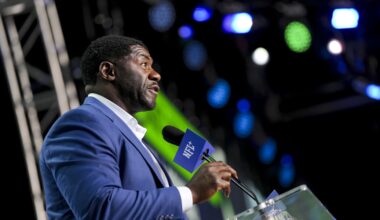 NFL exec Roman Oben leaves for the SEC