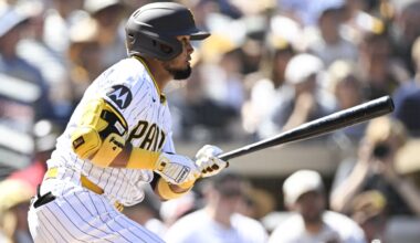 Luis Arraez, a 3-time batting champion, finalizes $12 million, 1-year contract with Giants