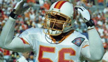 Former NFL player Hardy Nickerson seeks help from collectors to return stolen memorabilia