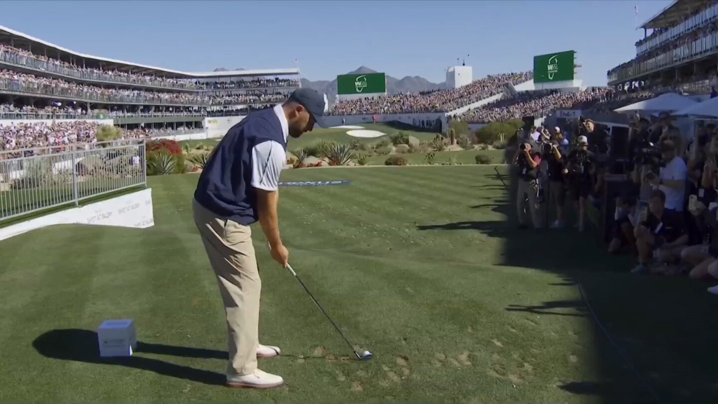 Travis Kelce ignites WM Phoenix Open crowd with brilliant tee shot, birdie putt on 16