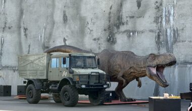 Spinosaurus prop backstage at Universal Studios Hollywood