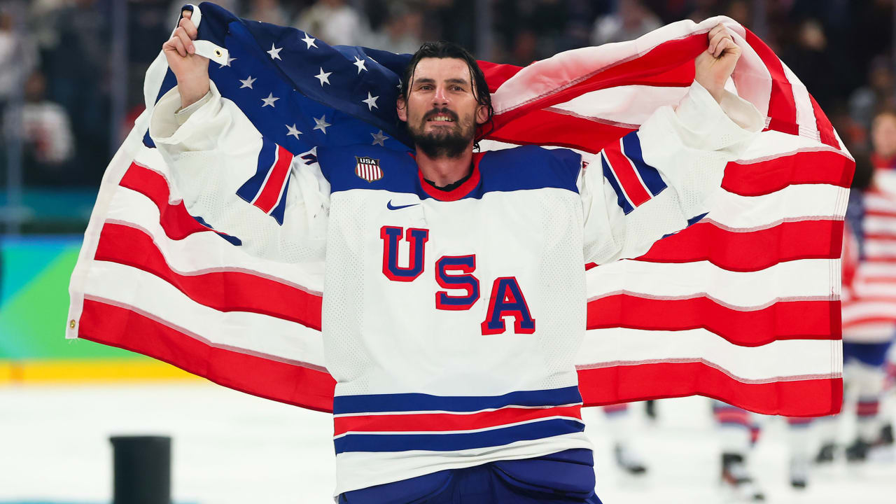 Hellebuyck builds golden legacy in Team USA win, Brodeur says