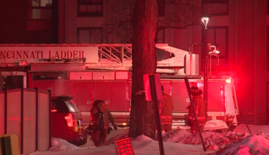 1 dead after overnight fire at large West Price Hill apartment complex