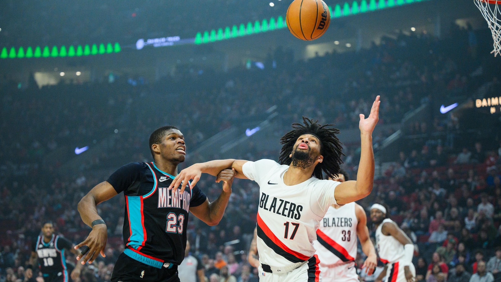 Grant scores 23 points to help Trail Blazers rout Grizzlies, 135-115
