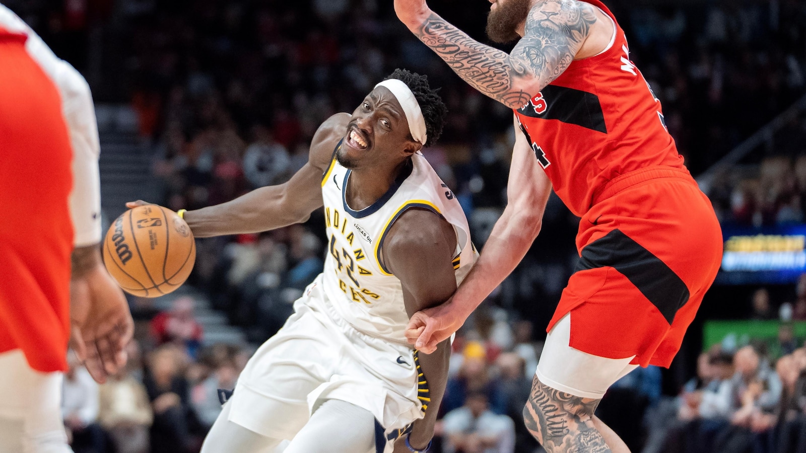 Barnes has 25 points and 14 rebounds in Raptors' 122-104 win over Pacers