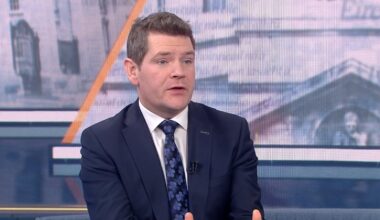 Minister requests review of retail energy market