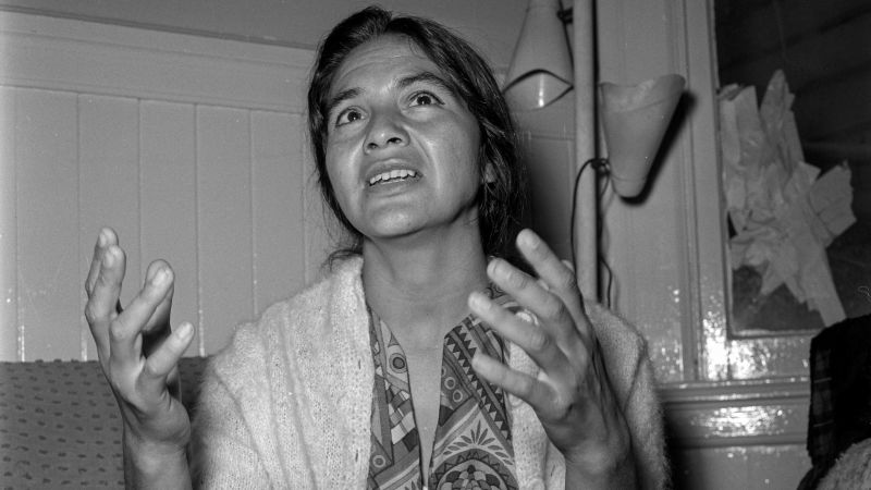 Dolores Huerta’s civil rights legacy was inextricably linked with Cesar Chavez. Then she accused him of abuse